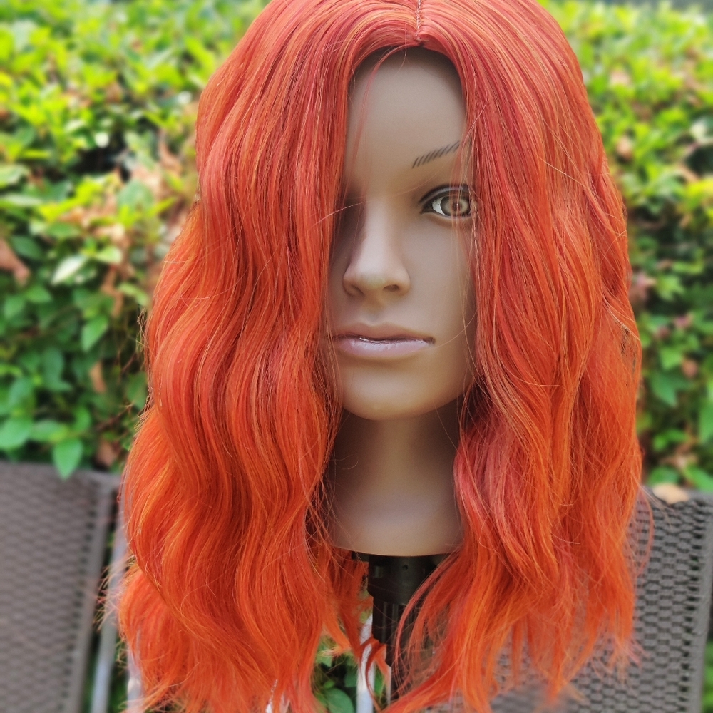 Wig (synthetic)